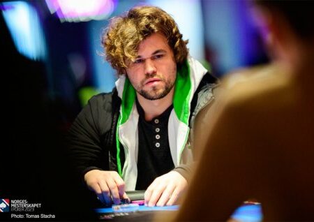 Magnus Carlsen bo v sredo debitiral na Hustler Casino Live