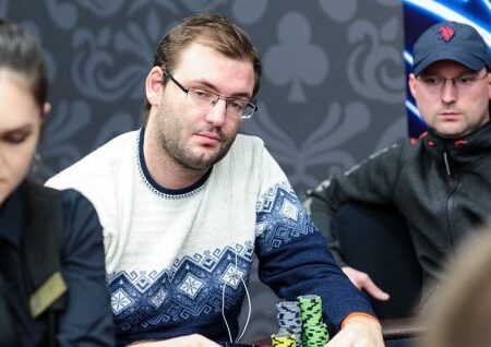 Andrii Novak vodilni na finalki WPT500, štirje Slovenci v denarnih nagradah