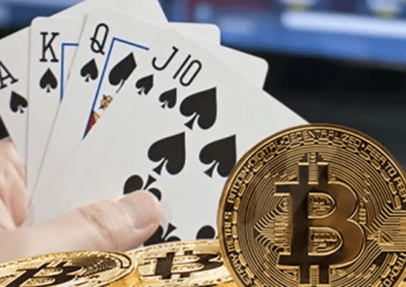 Bitcoin in poker z roko v roki