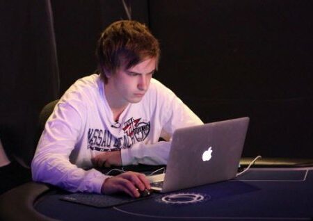 Viktor Blom v oddaji Twitch