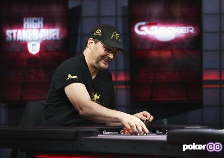 Phil Hellmuth znova boljši od Daniela Negreanuja in ostaja nepremagan