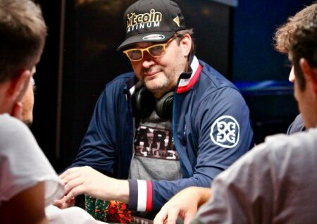 Phil Hellmuth prišel zelo blizu svoji 16. WSOP zapestnici