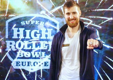 Wiktor Malinowski zmagovalec 2021 Super High Roller Bowl Europe